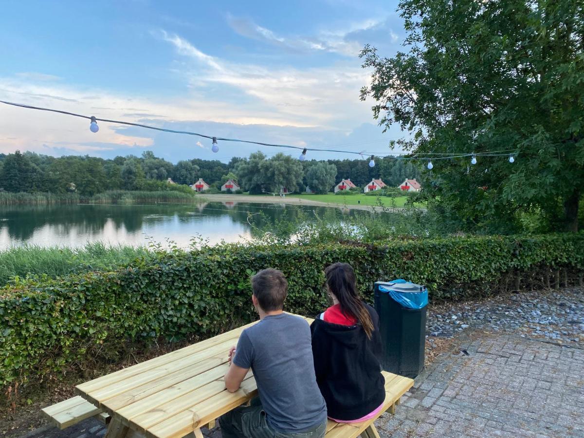 Supergezellig Vakantiehuis Met Hele Grote Tuin Bij Nijmegen Ewijk المظهر الخارجي الصورة